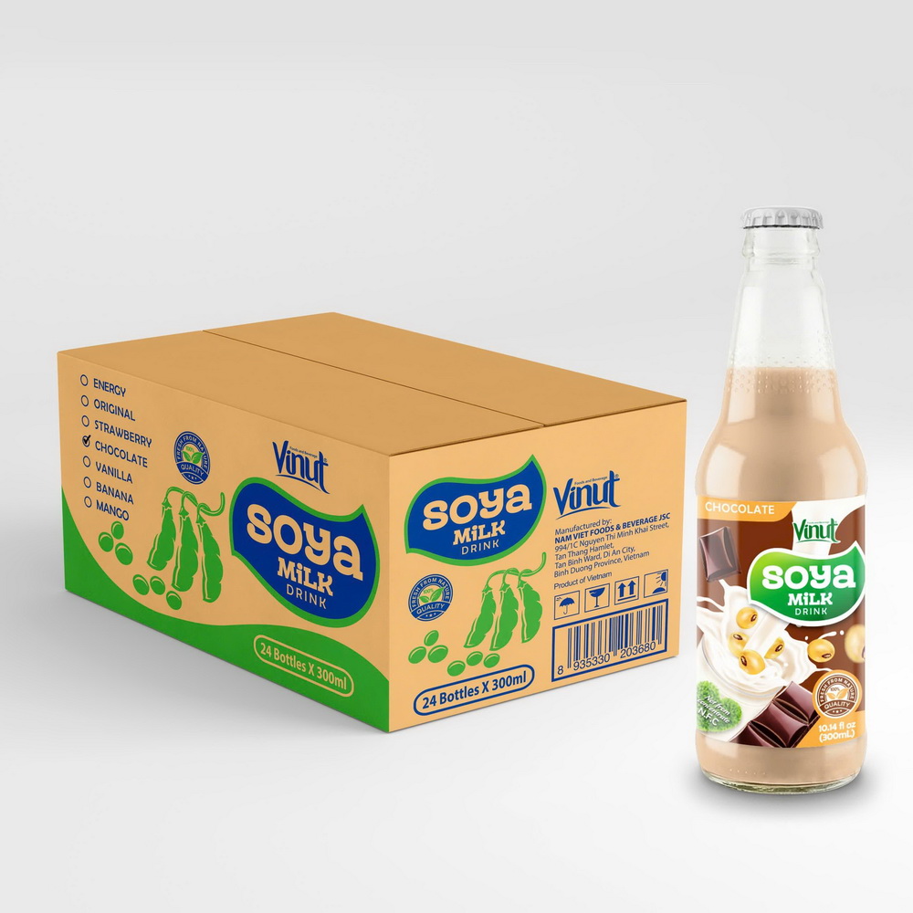 167_Chocolate-Soya-Milk-Bottle-300ml-1-1.jpg Vinut مشروب حليب الصويا بنكهة الشوكولاتة، خالٍ من التعديل الوراثي، مصنوع من فول الصويا النقي 100%، زجاجة زجاجية سعة 10.14 fl oz (300 mL) - الصورة 1