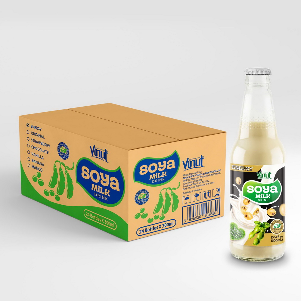 168_Energy-Soya-Milk-Bottle-300ml-1-1.jpg Vinut مشروب حليب الصويا إنرجي، خالٍ من التعديل الوراثي، مصنوع من فول الصويا النقي 100%، زجاجة زجاجية سعة 10.14 fl oz (300 mL) - الصورة 1